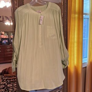Beautiful light greenish yellow 1/2 placket button up blouse